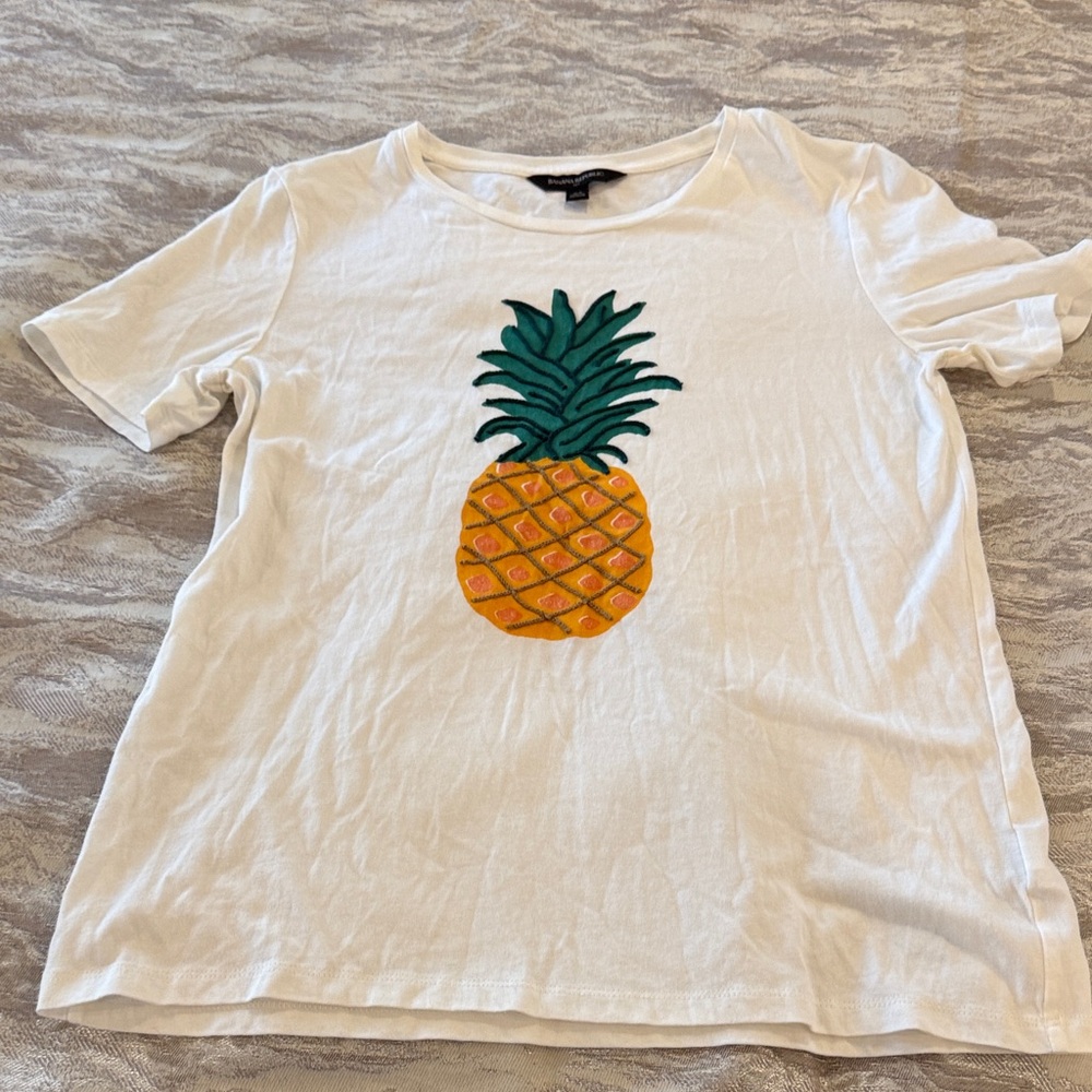 Banana Republic White Tee with Yellow Pineapple and Green Leaves